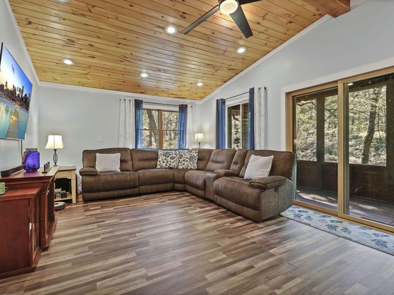 298 Tillamook Lane, Bremen, OH 43107 Photo 6