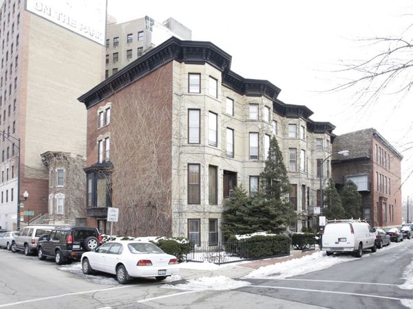 Unit AG, Chicago, IL 60614