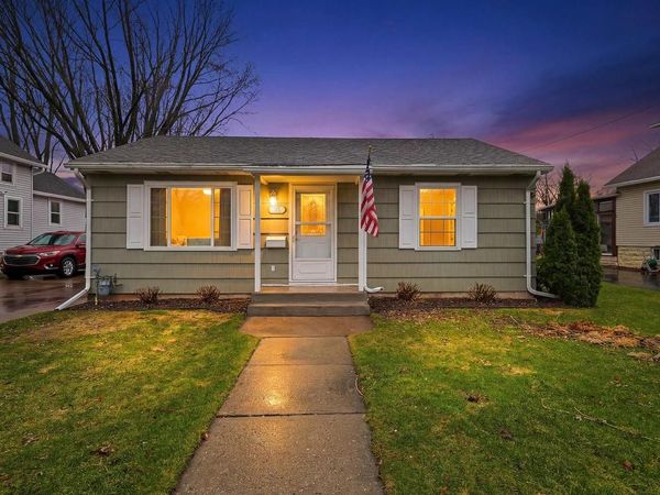 149 W 23RD AVENUE, Oshkosh, WI 54902