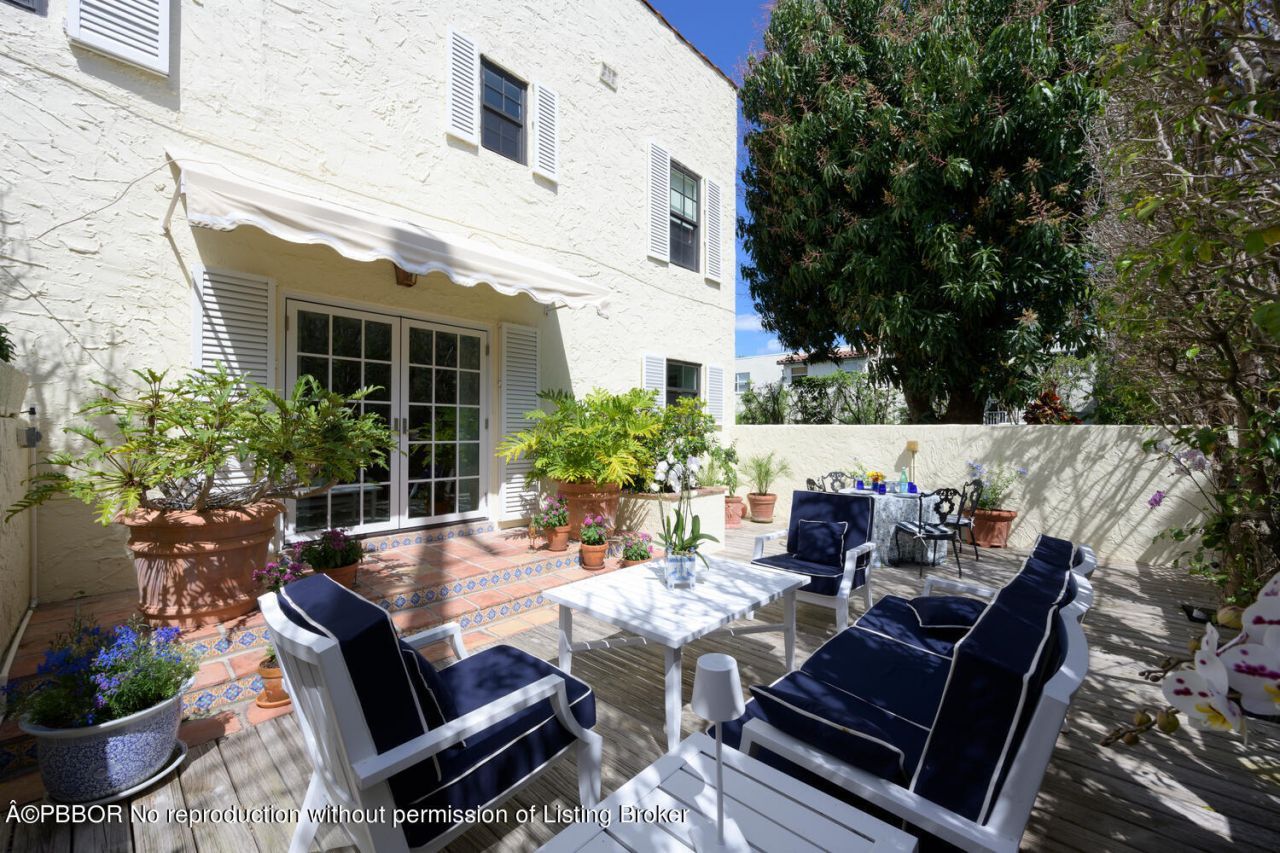 260 Oleander Avenue, Unit E3, Palm Beach, FL 33480 Photo