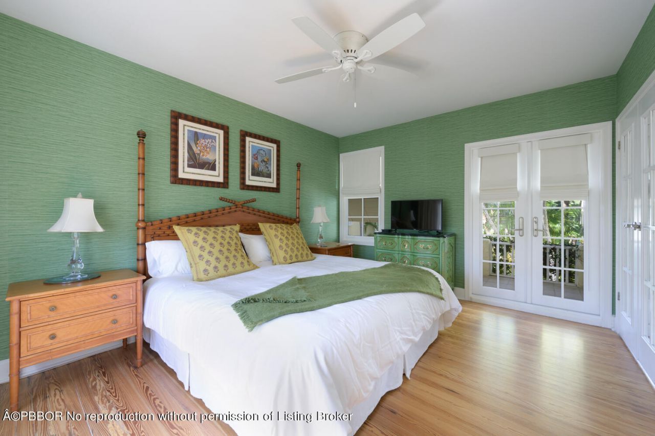 260 Oleander Avenue, Unit E3, Palm Beach, FL 33480 Photo