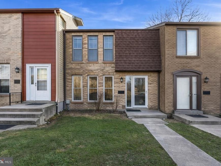 6911 Cipriano Woods Court, Lanham, MD 20706 Main Photo