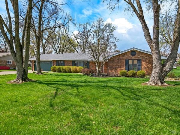 2157 Crystal Marie Drive, Beavercreek, OH 45431