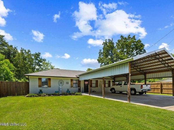 1223 Saint Augustine Drive, Pearl, MS 39208
