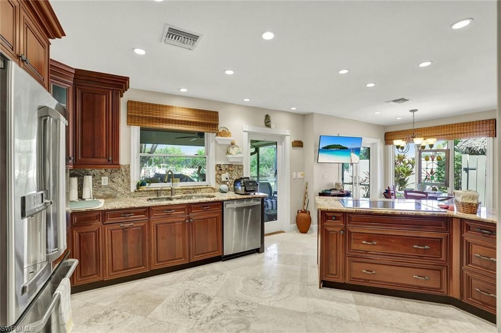 2361 Longboat Dr, Naples, FL 34104 Photo