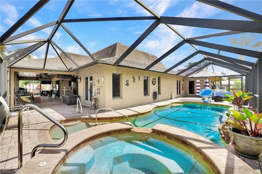 2361 Longboat Dr, Naples, FL 34104 Photo