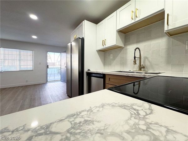 4600 University Center Drive , Unit 93, Las Vegas, NV 89119