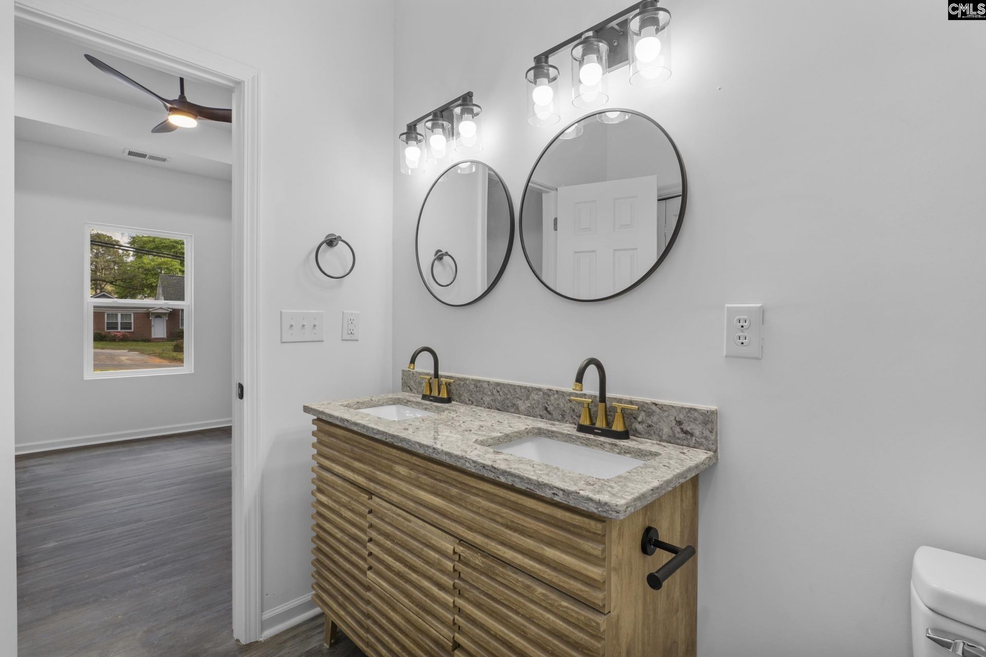 1721 Denny Road Photo 16