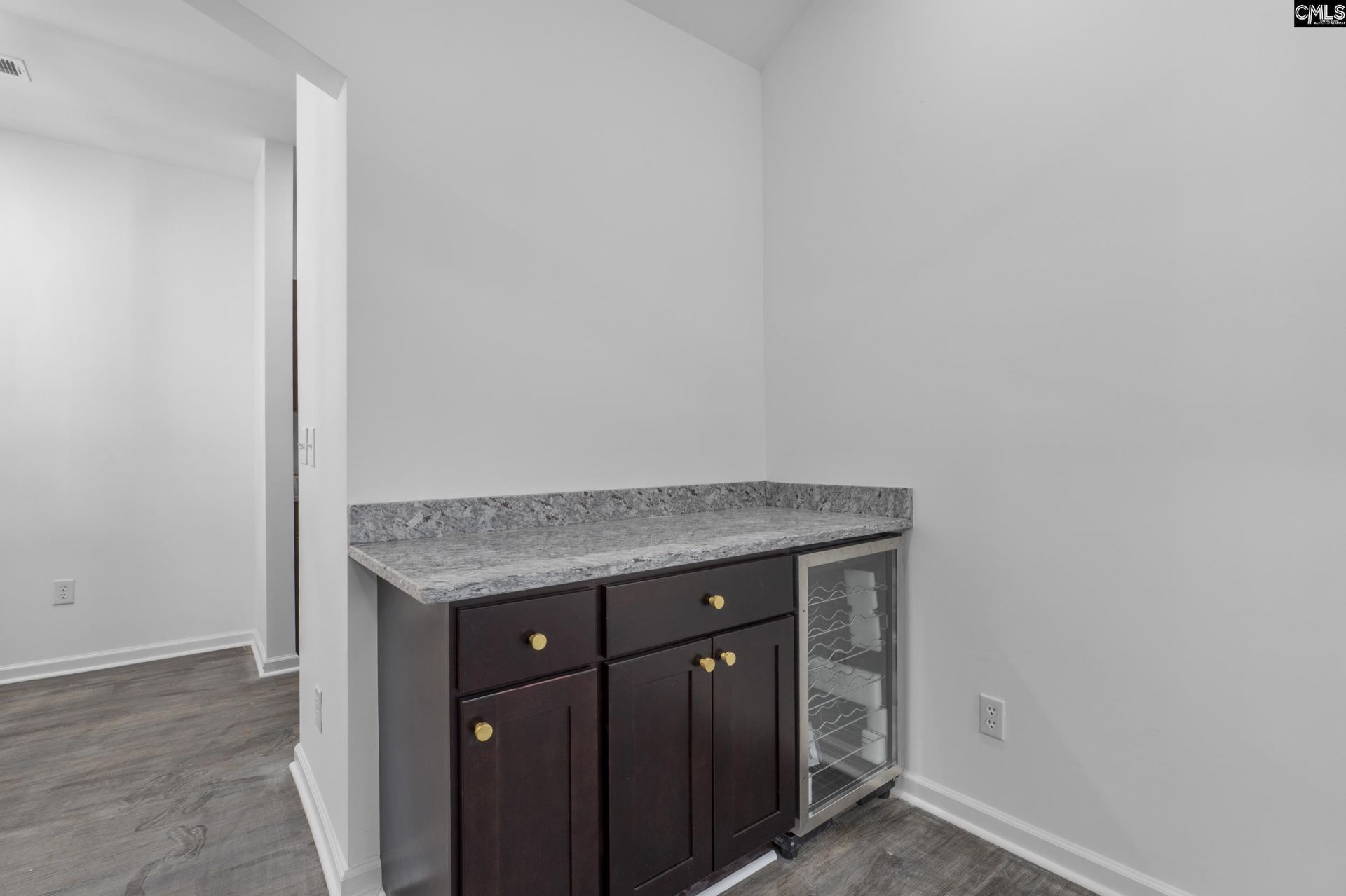 1721 Denny Road Photo 6