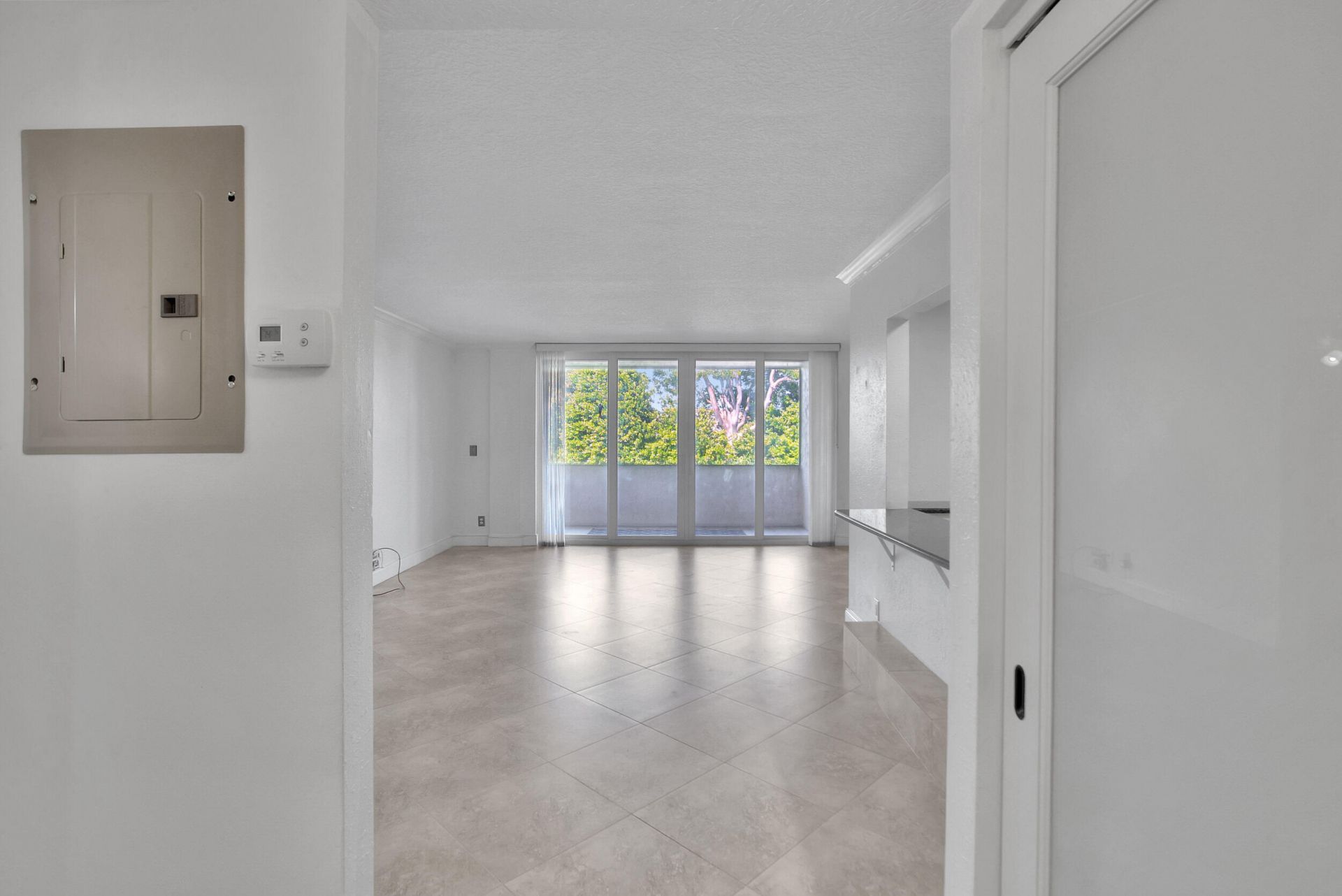 740 S Federal Highway, Unit 202, Pompano Beach, FL 33062 Photo