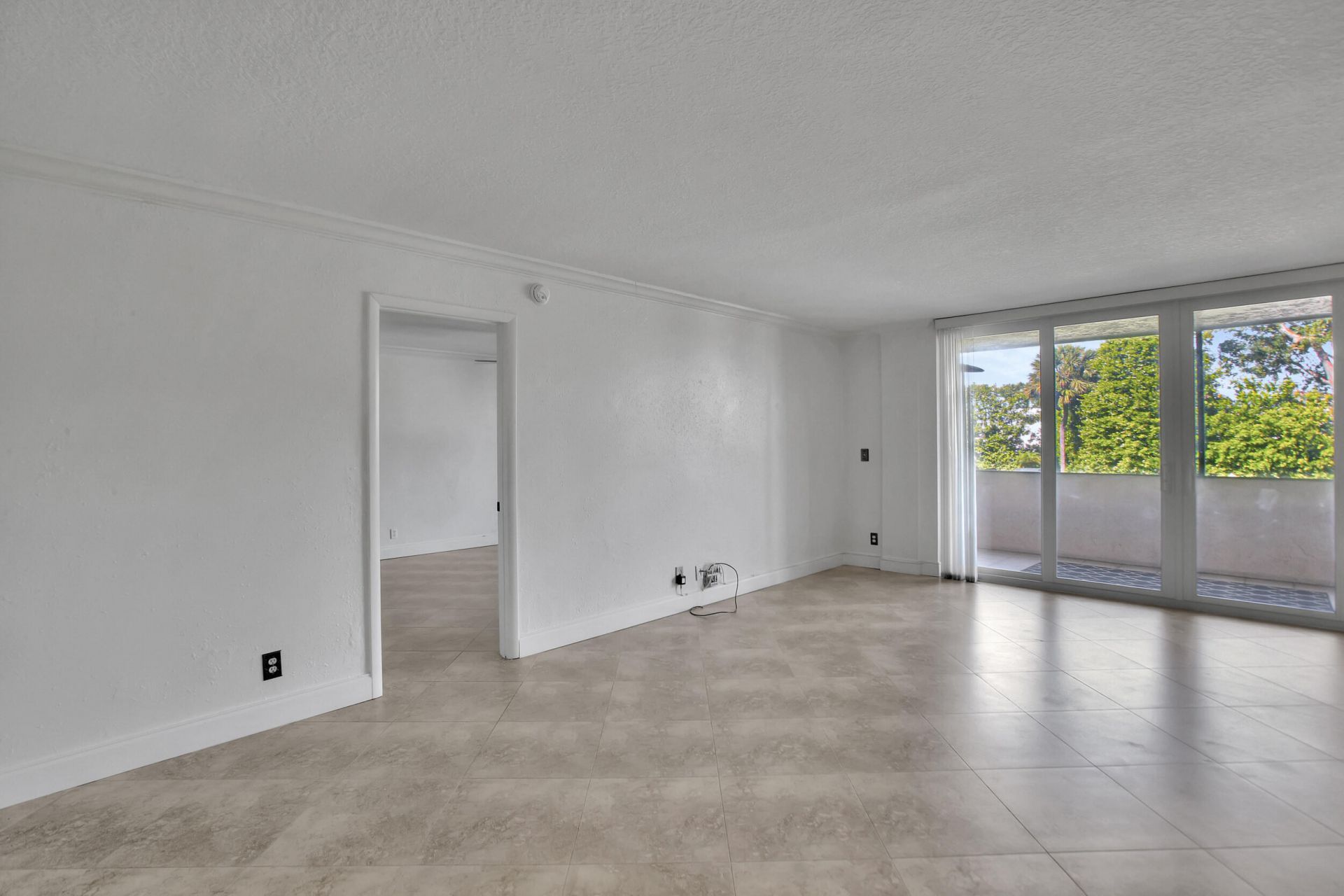 740 S Federal Highway, Unit 202, Pompano Beach, FL 33062 Photo