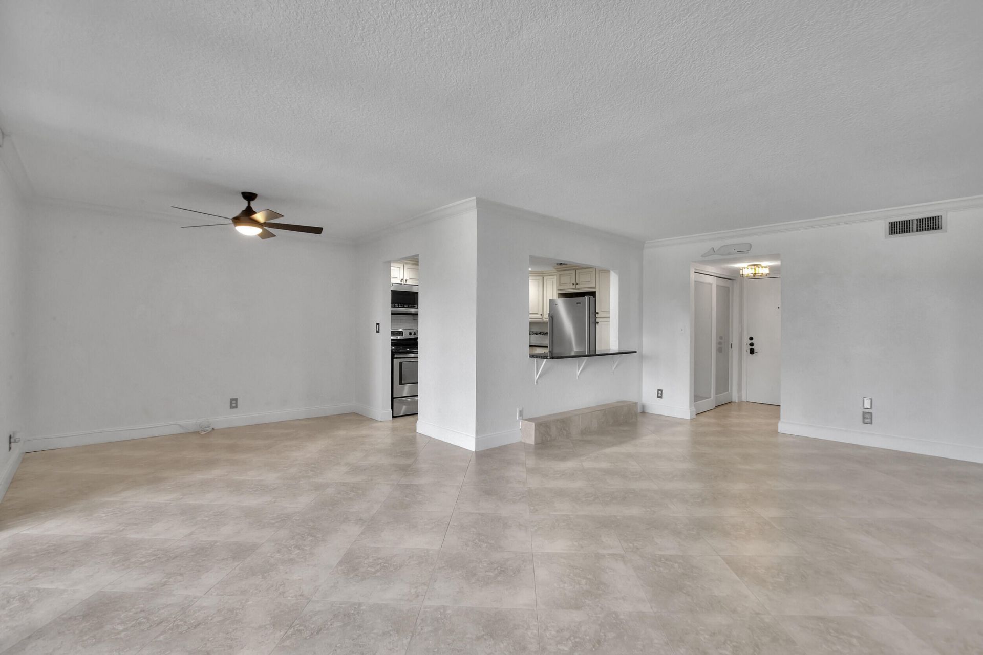 740 S Federal Highway, Unit 202, Pompano Beach, FL 33062 Photo