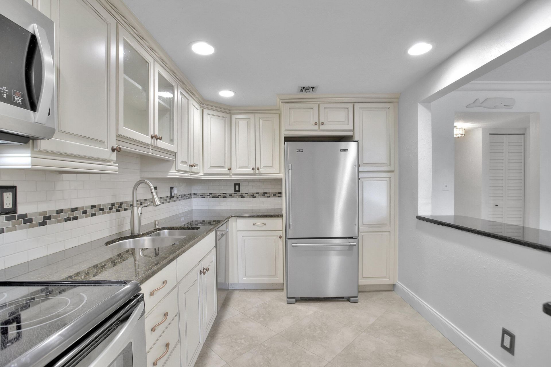 740 S Federal Highway, Unit 202, Pompano Beach, FL 33062 Photo