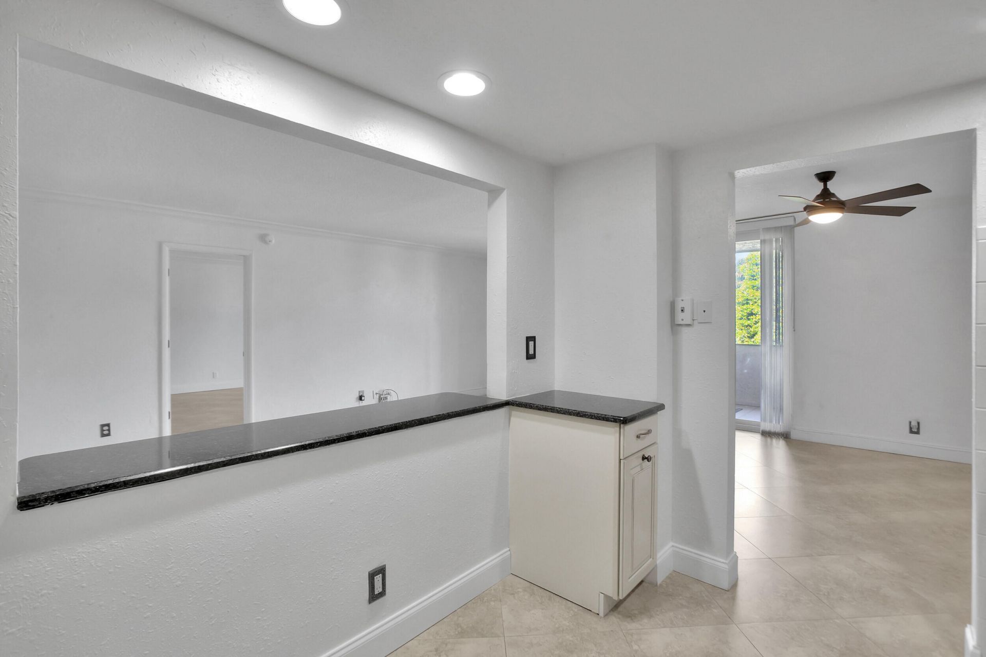 740 S Federal Highway, Unit 202, Pompano Beach, FL 33062 Photo