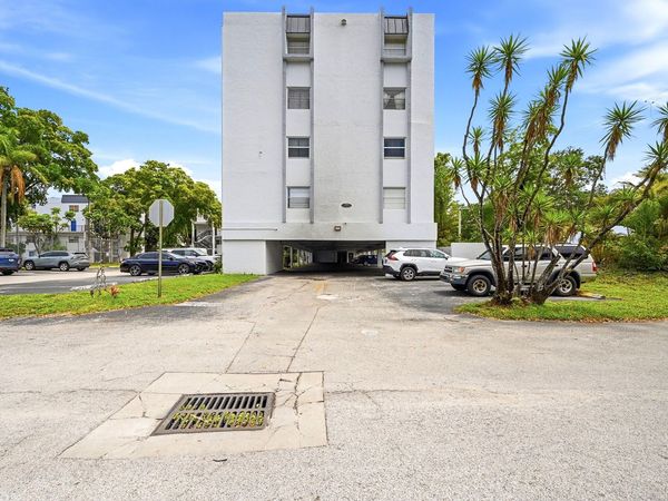 7541 NW 16th Street, Unit 1211, Plantation, FL 33313