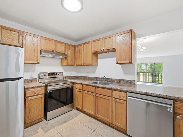 7541 NW 16th Street, Unit 1211, Plantation, FL 33313