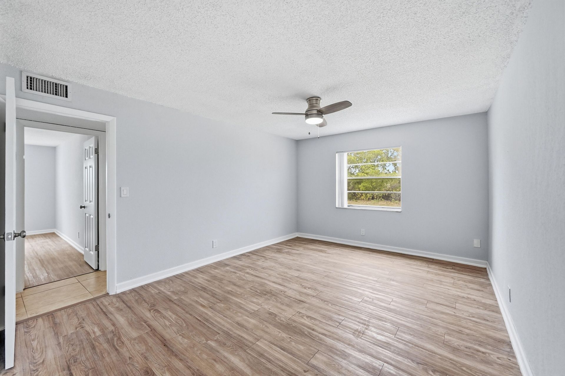 7541 NW 16th Street, Unit 1211, Plantation, FL 33313 Photo