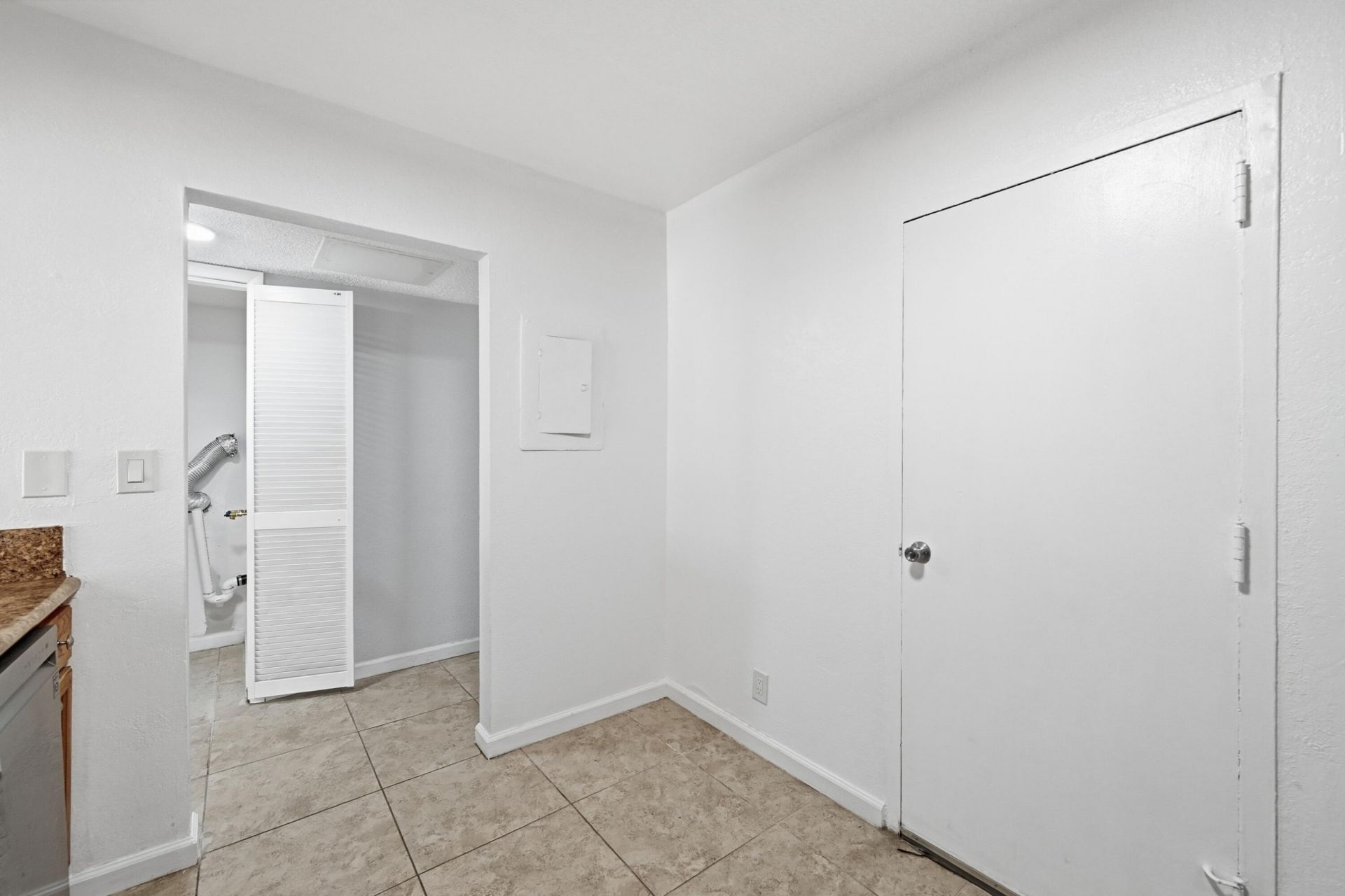 7541 NW 16th Street, Unit 1211, Plantation, FL 33313 Photo