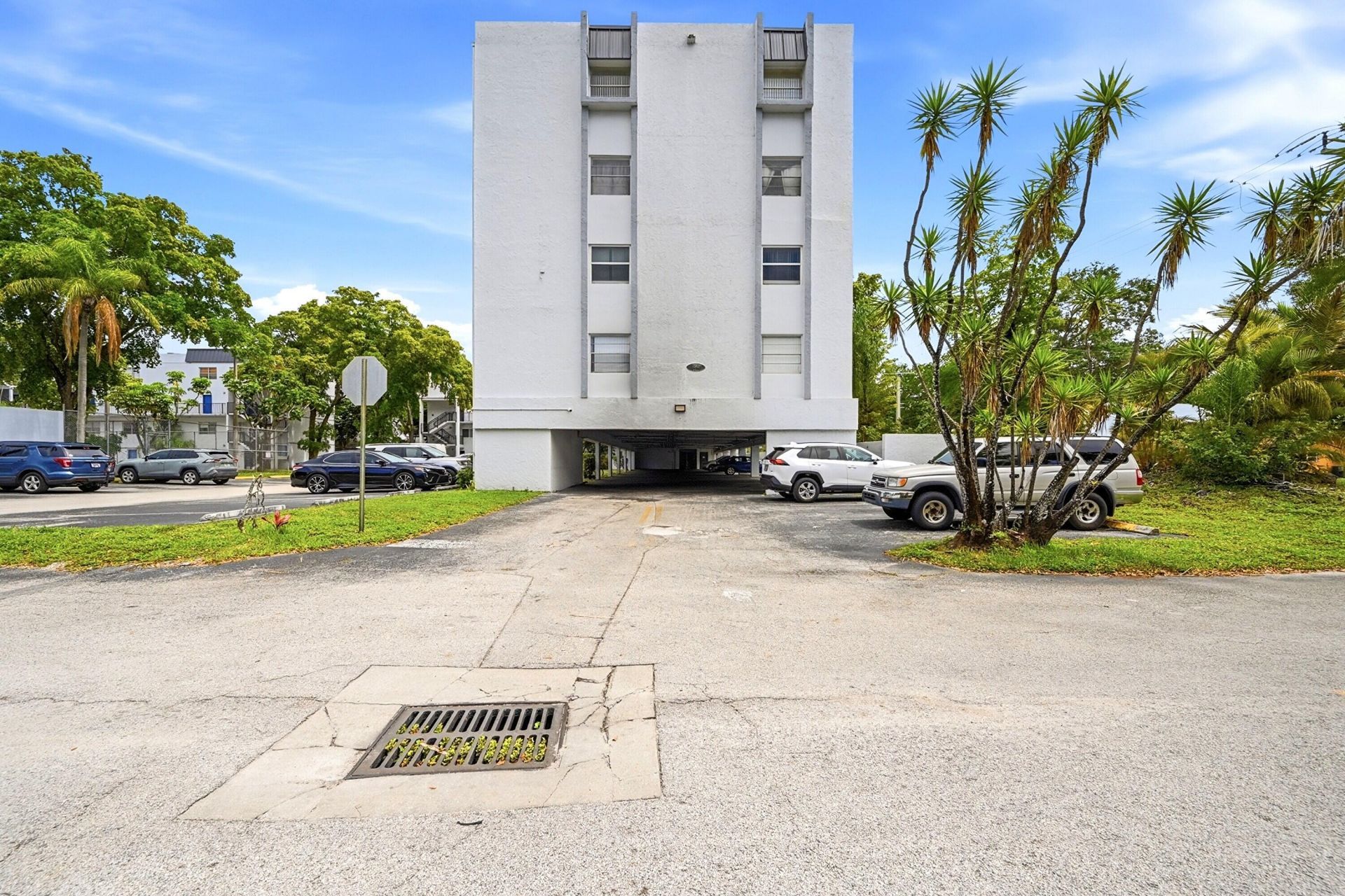 7541 NW 16th Street, Unit 1211, Plantation, FL 33313 Photo