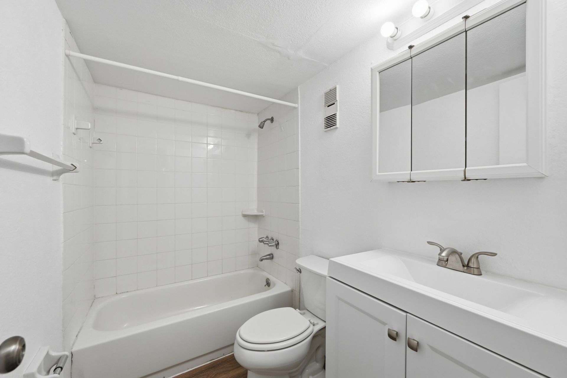 7541 NW 16th Street, Unit 1211, Plantation, FL 33313 Photo