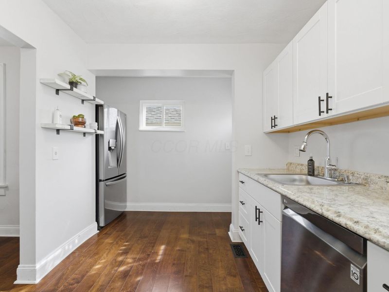 379 E 8th Avenue, Columbus, OH 43201 Photo 14