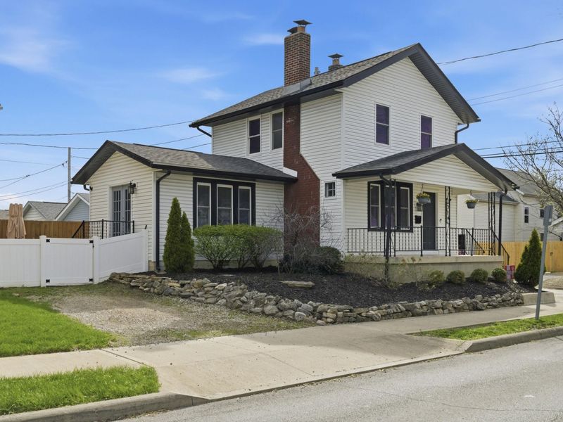 379 E 8th Avenue, Columbus, OH 43201 Photo 35