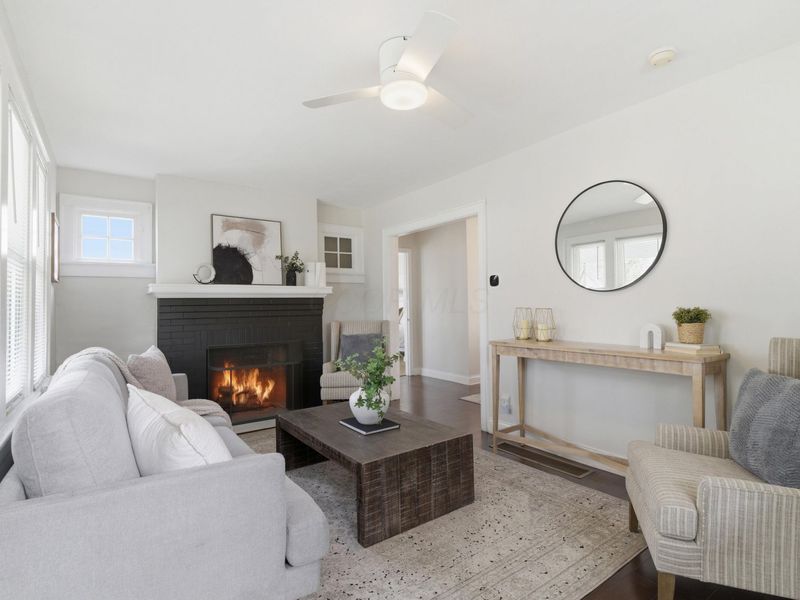 379 E 8th Avenue, Columbus, OH 43201 Photo 4