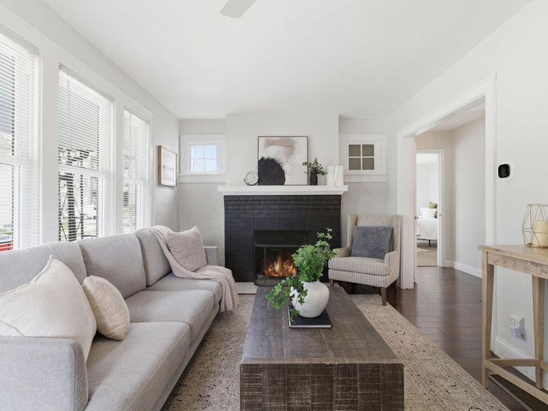 379 E 8th Avenue, Columbus, OH 43201 Photo 5