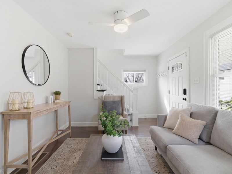 379 E 8th Avenue, Columbus, OH 43201 Photo 8