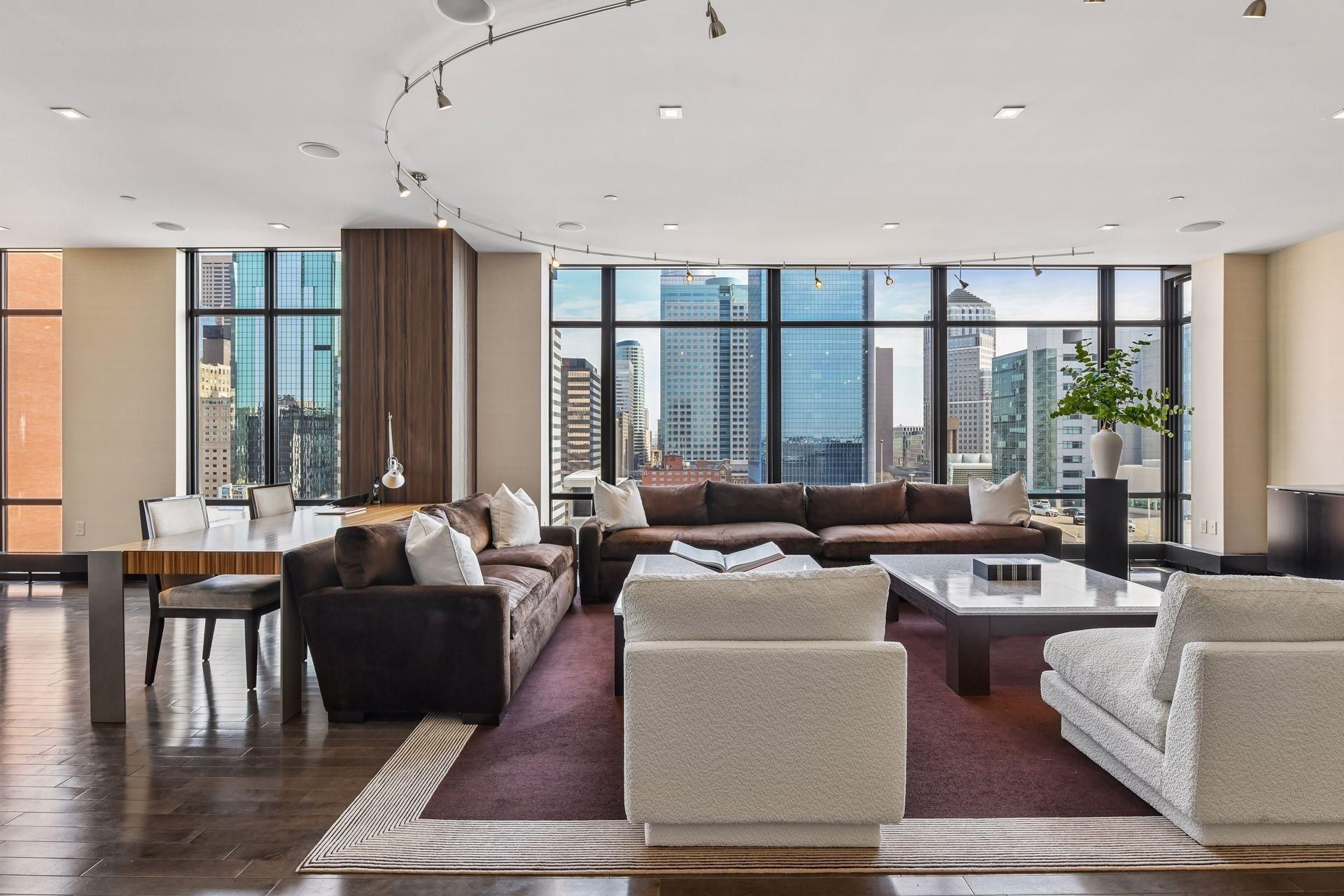 201 S 11th Street  Minneapolis, MN 55403