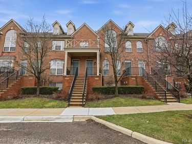 39647 Springwater Drive, Northville Twp, MI 48168