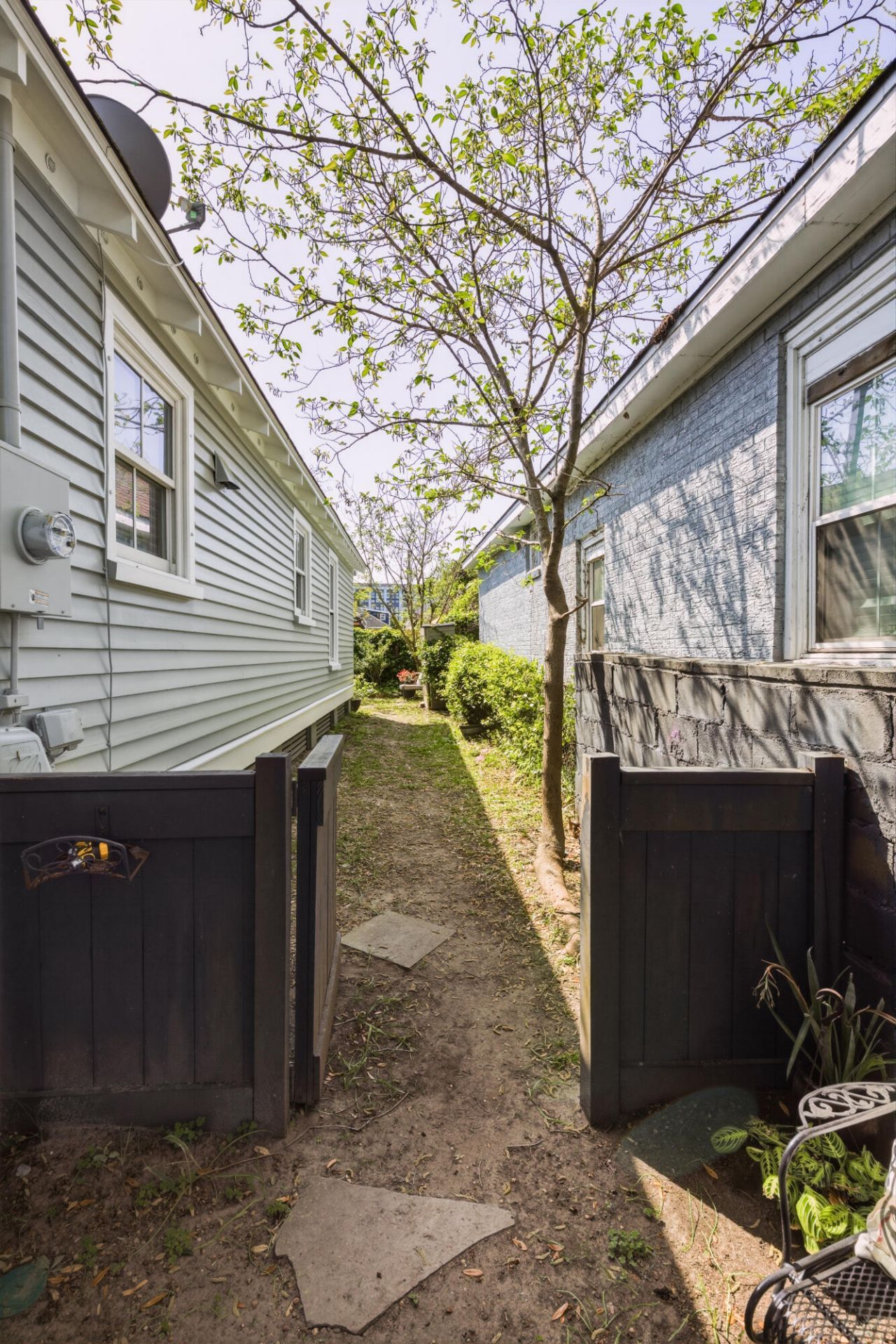 85 Romney Street Photo 11