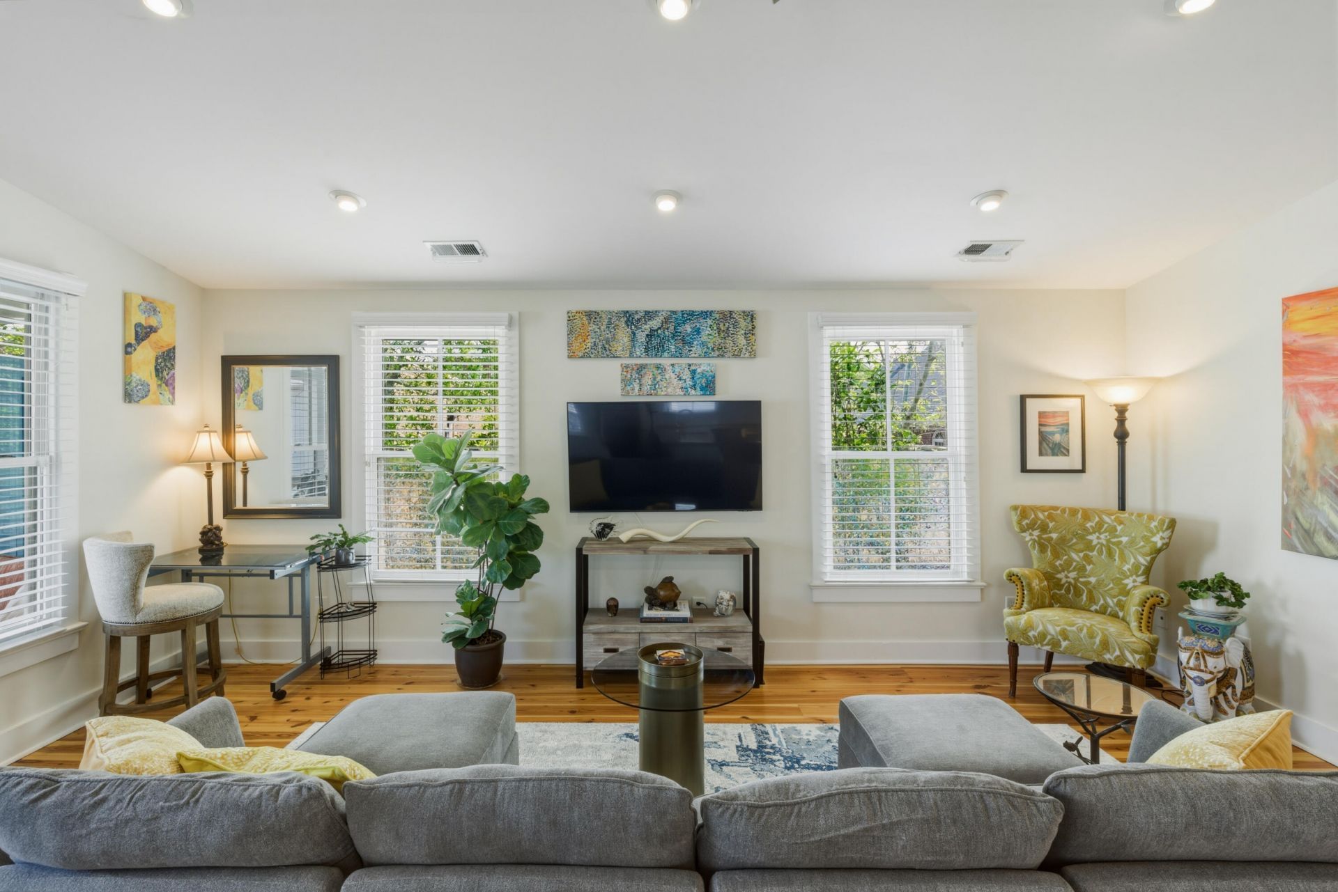 85 Romney Street Photo 16