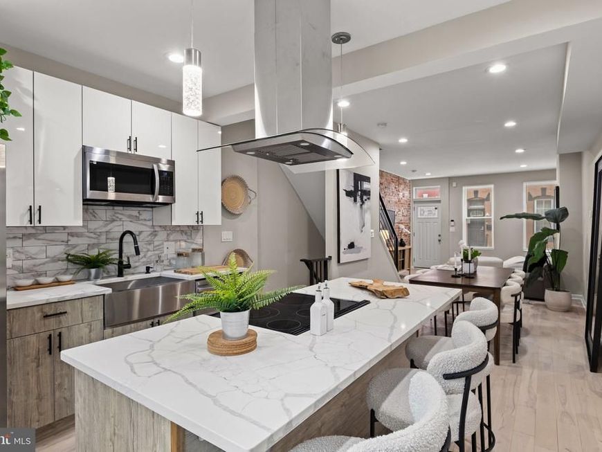 1416 N Dover Street, Philadelphia, PA 19121 Main Photo