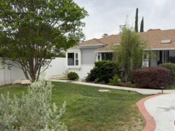 5419 Gentry Avenue, Valley Village, CA 91607