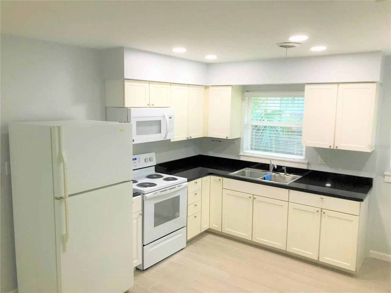 2541 Floyd Street , Sarasota, FL 34239 Photo