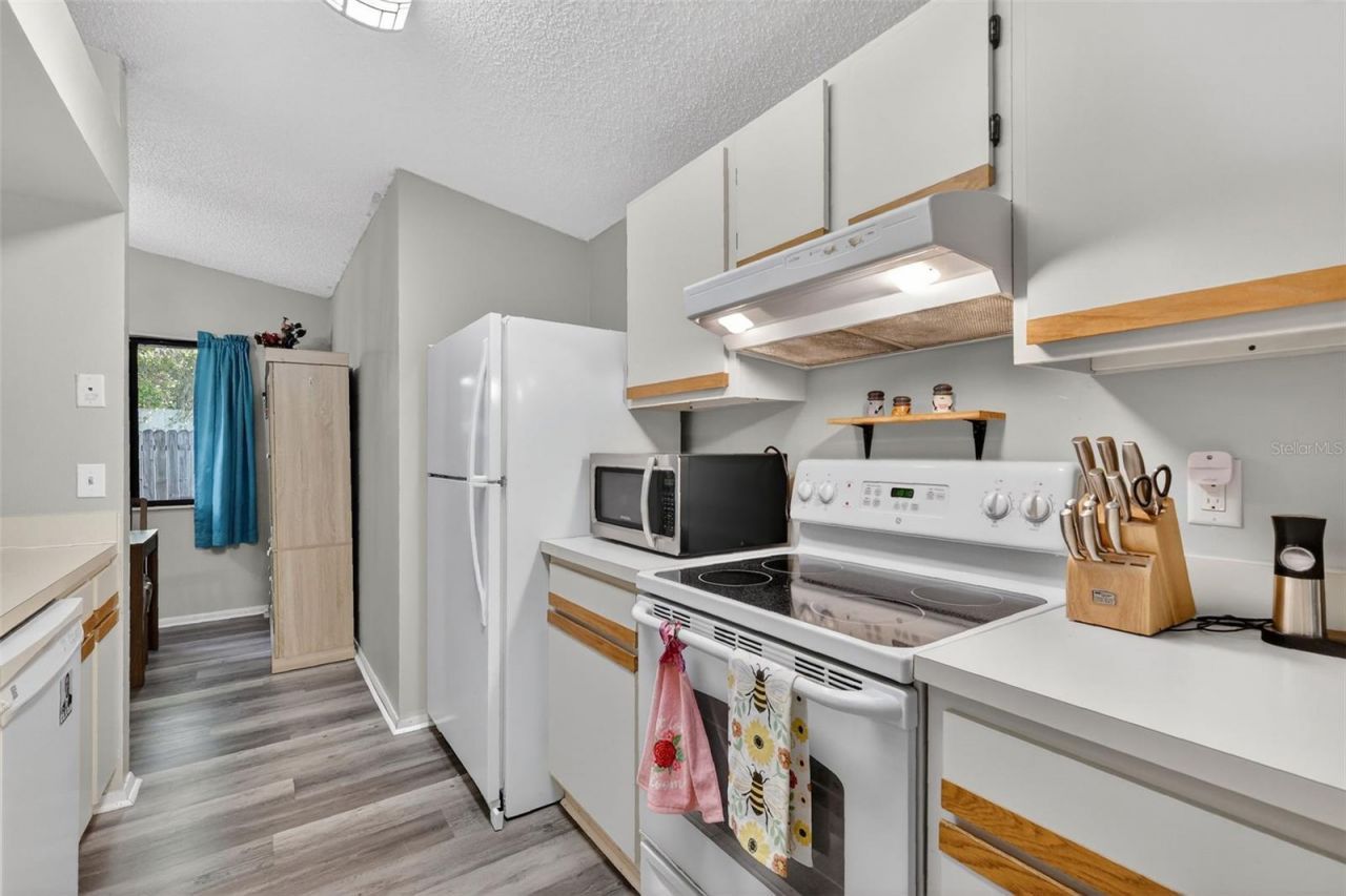 1192 Lambert Ln. , Longwood, FL 32750 Photo