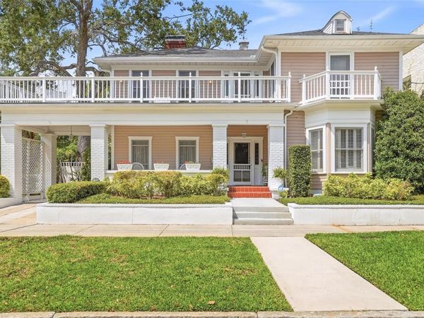 2119 W HILLS AVENUE, TAMPA, FL 33606