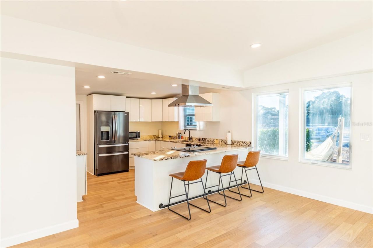 2110 Alcazar Way S, Saint Petersburg, FL 33712 Photo