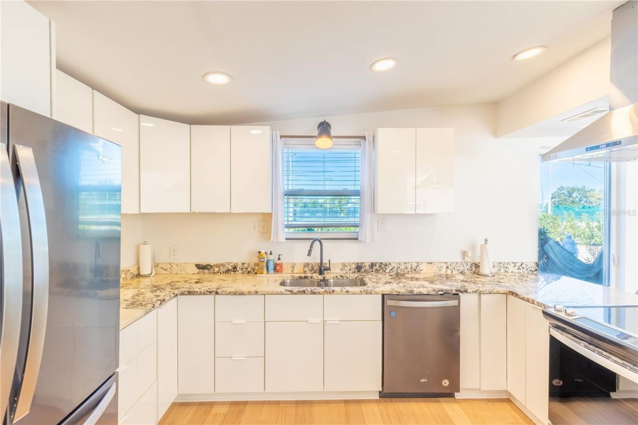 2110 Alcazar Way S, Saint Petersburg, FL 33712 Photo