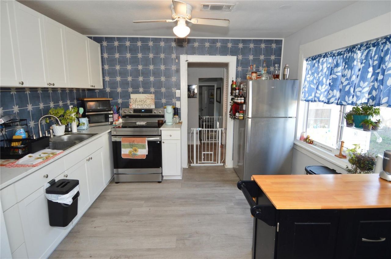 2852 60th Avenue N, Saint Petersburg, FL 33714 Photo