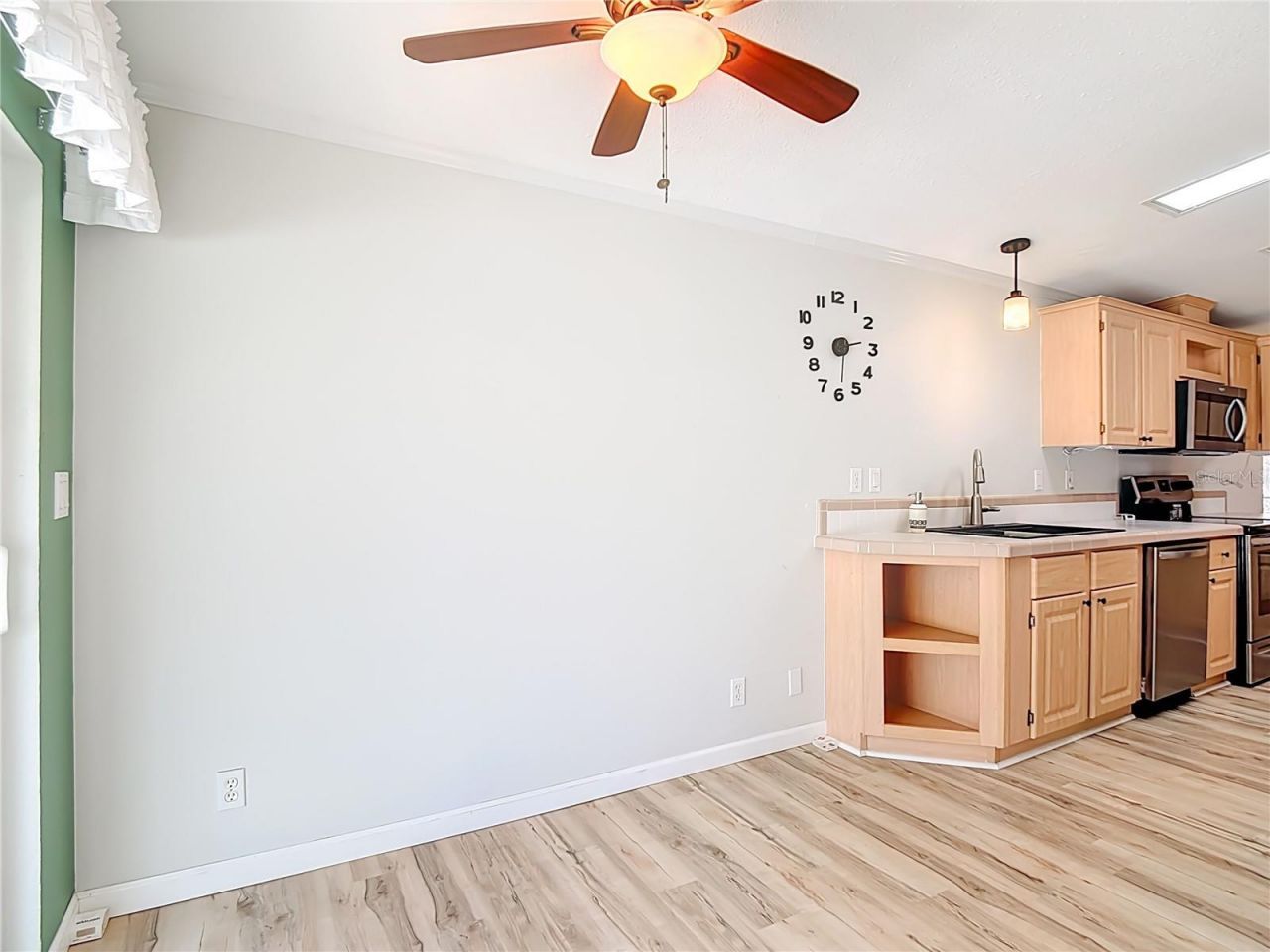 452 Par Drive, Frostproof, FL 33843 Photo