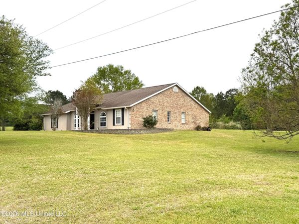 1038 Deerfield Road, Summit, MS 39666