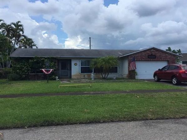 1137 W Mountain Drive, West Palm Beach, FL 33406