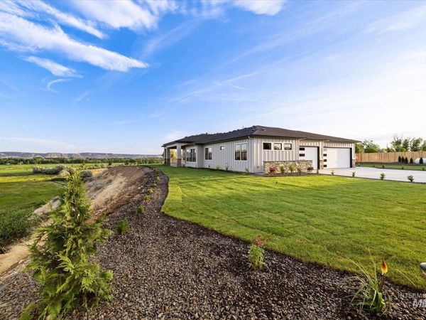 1015 Greenfields Lane, Emmett, ID 83617