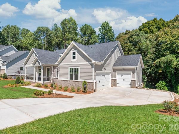 183 Chaska Loop, Unit 61, Troutman, NC 28166