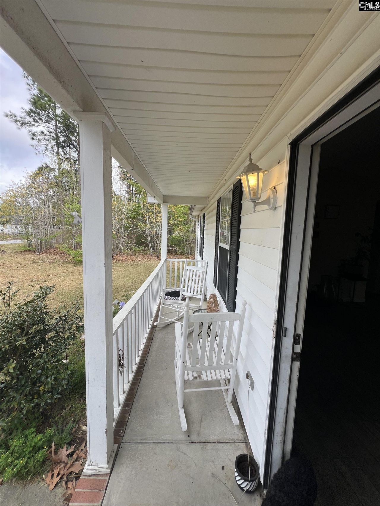 10 Piper Lane  Photo 4