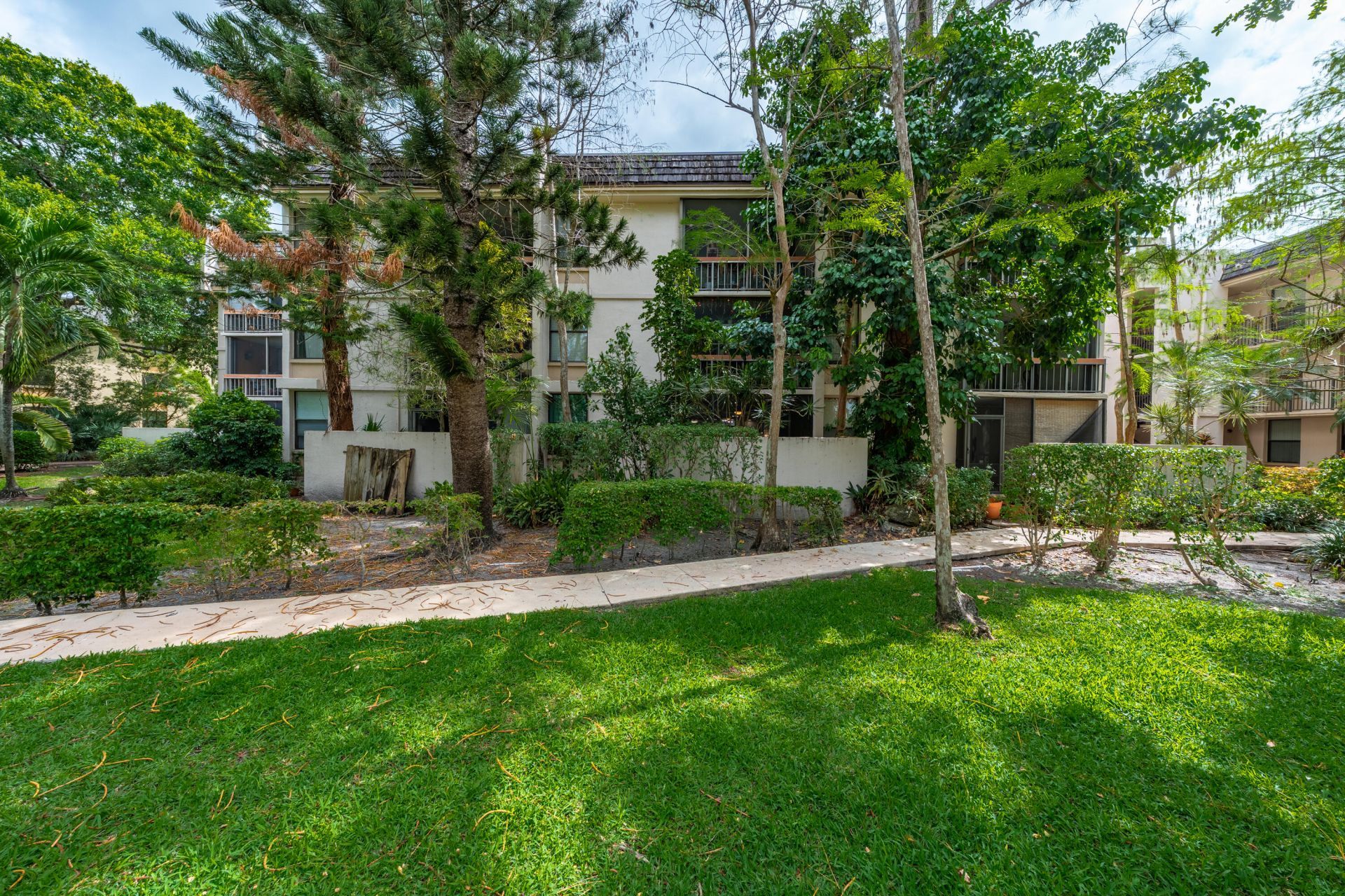 8421 Forest Hills Drive, Unit 106, Coral Springs, FL 33065 Photo