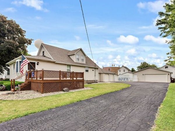 203 E Lake Street, Ashkum, IL 60911