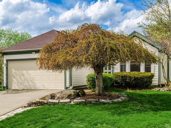 7520 Princeville Court , Pickerington, OH 43147